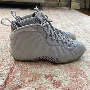 Wolf Grey Suede Foamposite | Nike